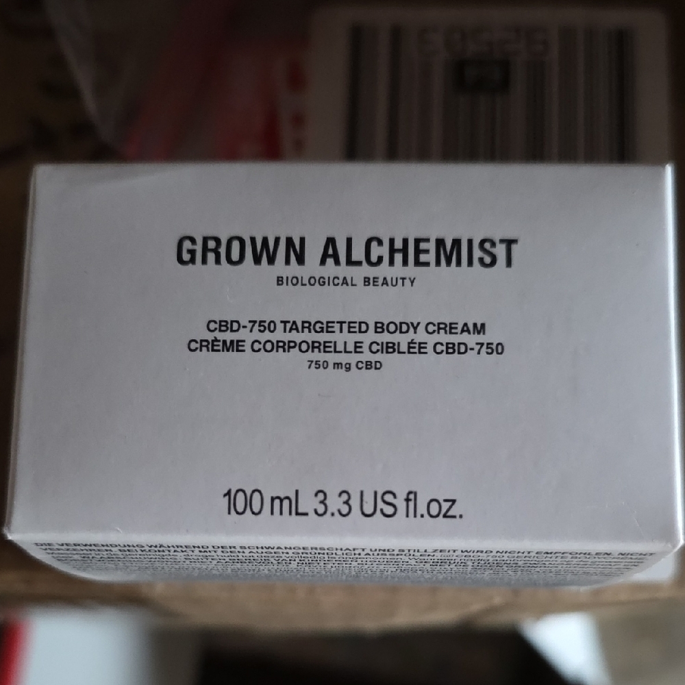 Grown Alchemist CBD-750 Body Cream in White